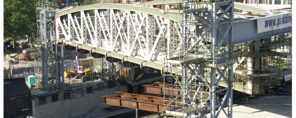 Existing Truss Raised on Temporary Towers