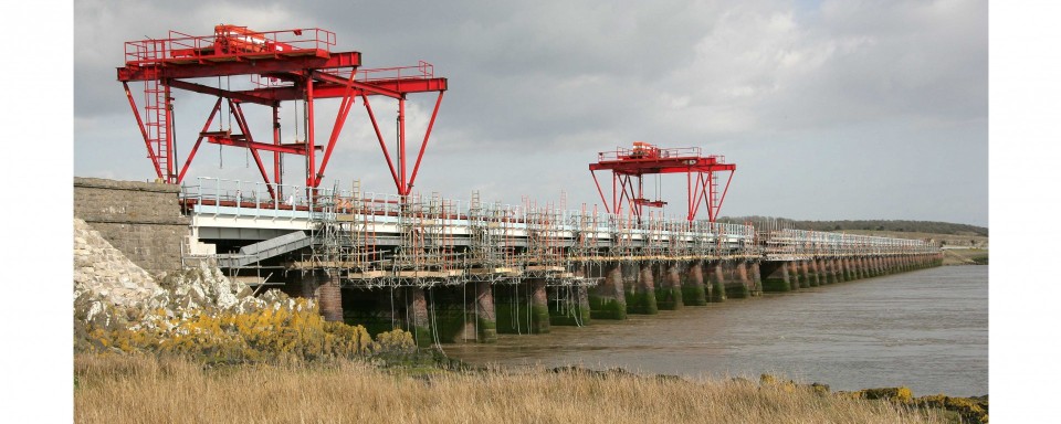 The two gantry cranes shortly before removal