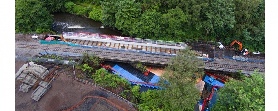 Aerial view showing the scale of the pontoon