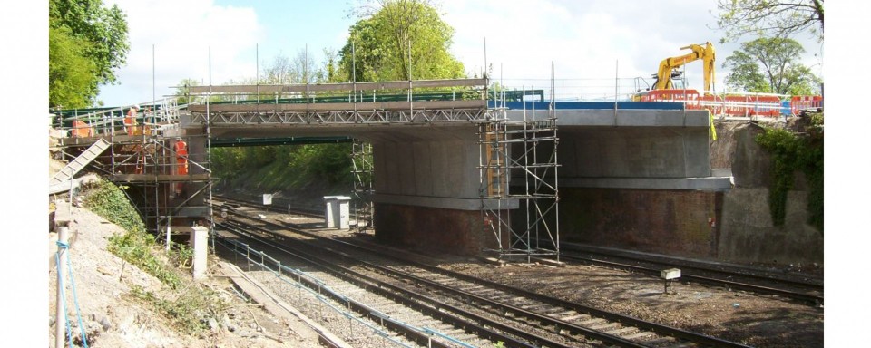 Andover Road Bridge, Winchester showing the minimal temporary works requirements