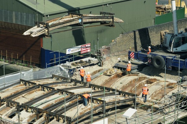 Paddington Bridge Project - Brunel Cast Iron Bridge Preservation